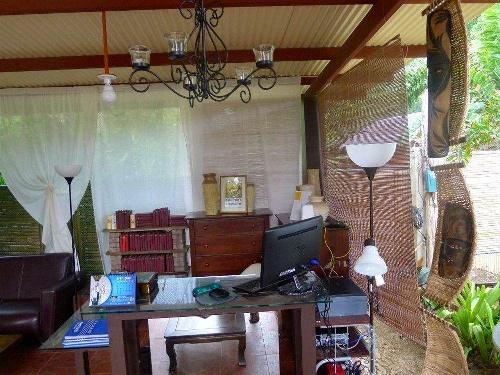 By The Bay, Jacana Bed & Breakfast Puerto Princesa Buitenkant foto