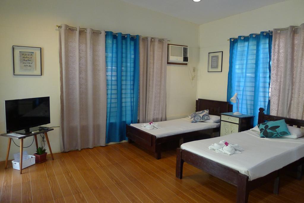 By The Bay, Jacana Bed & Breakfast Puerto Princesa Buitenkant foto