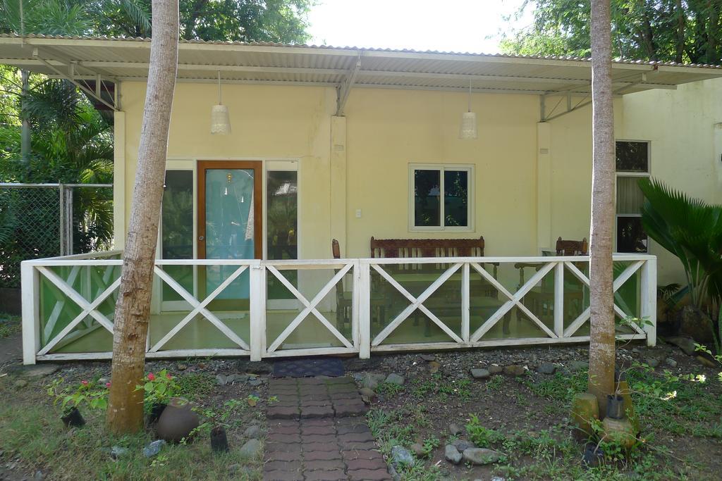 By The Bay, Jacana Bed & Breakfast Puerto Princesa Buitenkant foto