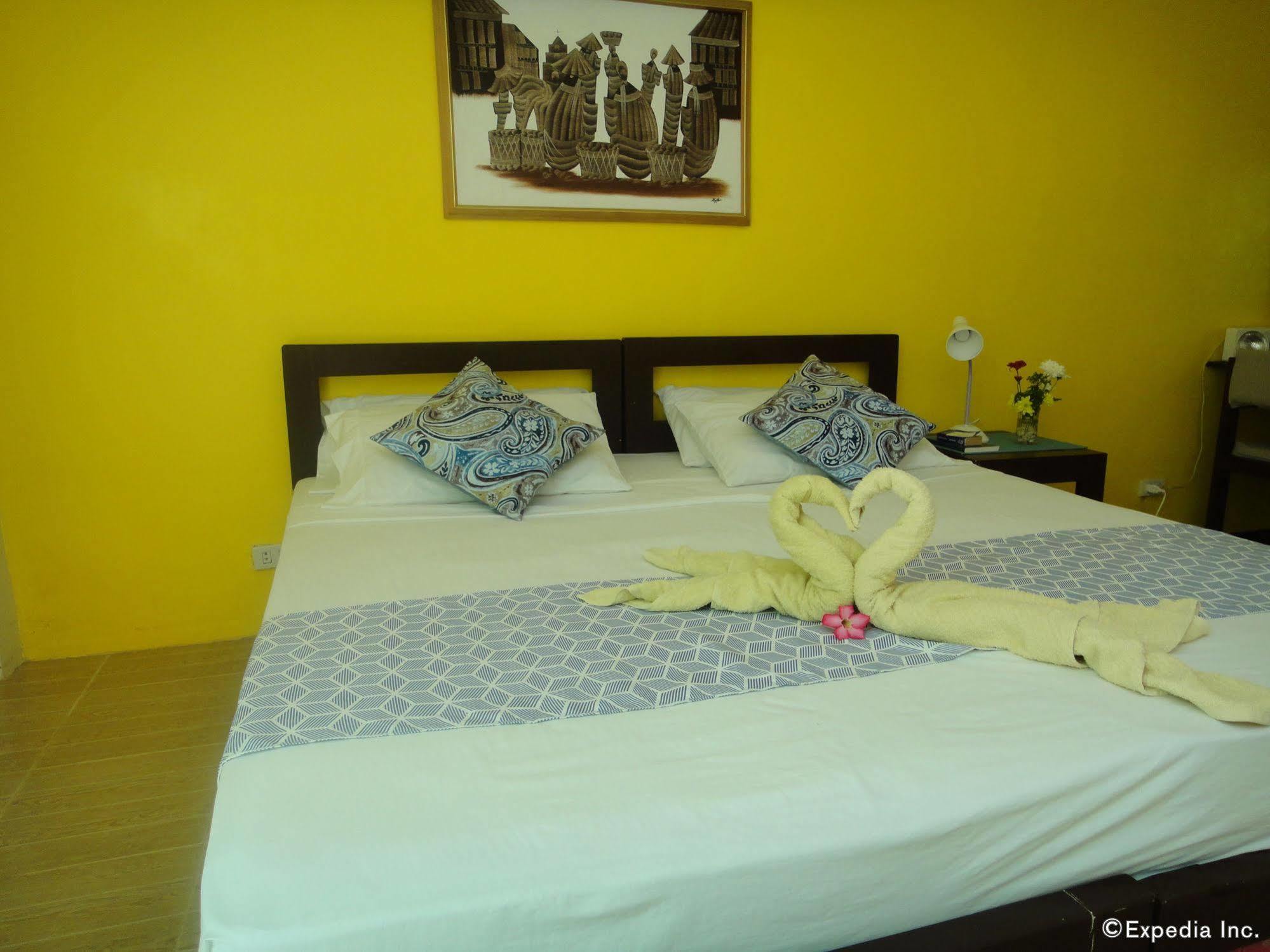 By The Bay, Jacana Bed & Breakfast Puerto Princesa Buitenkant foto