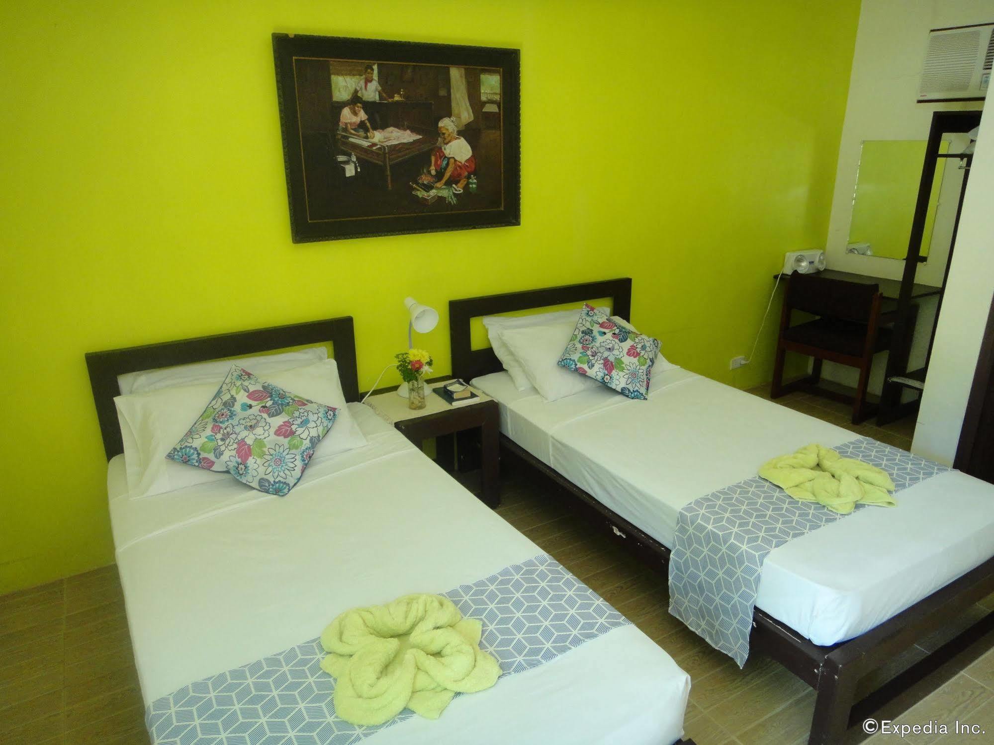 By The Bay, Jacana Bed & Breakfast Puerto Princesa Buitenkant foto