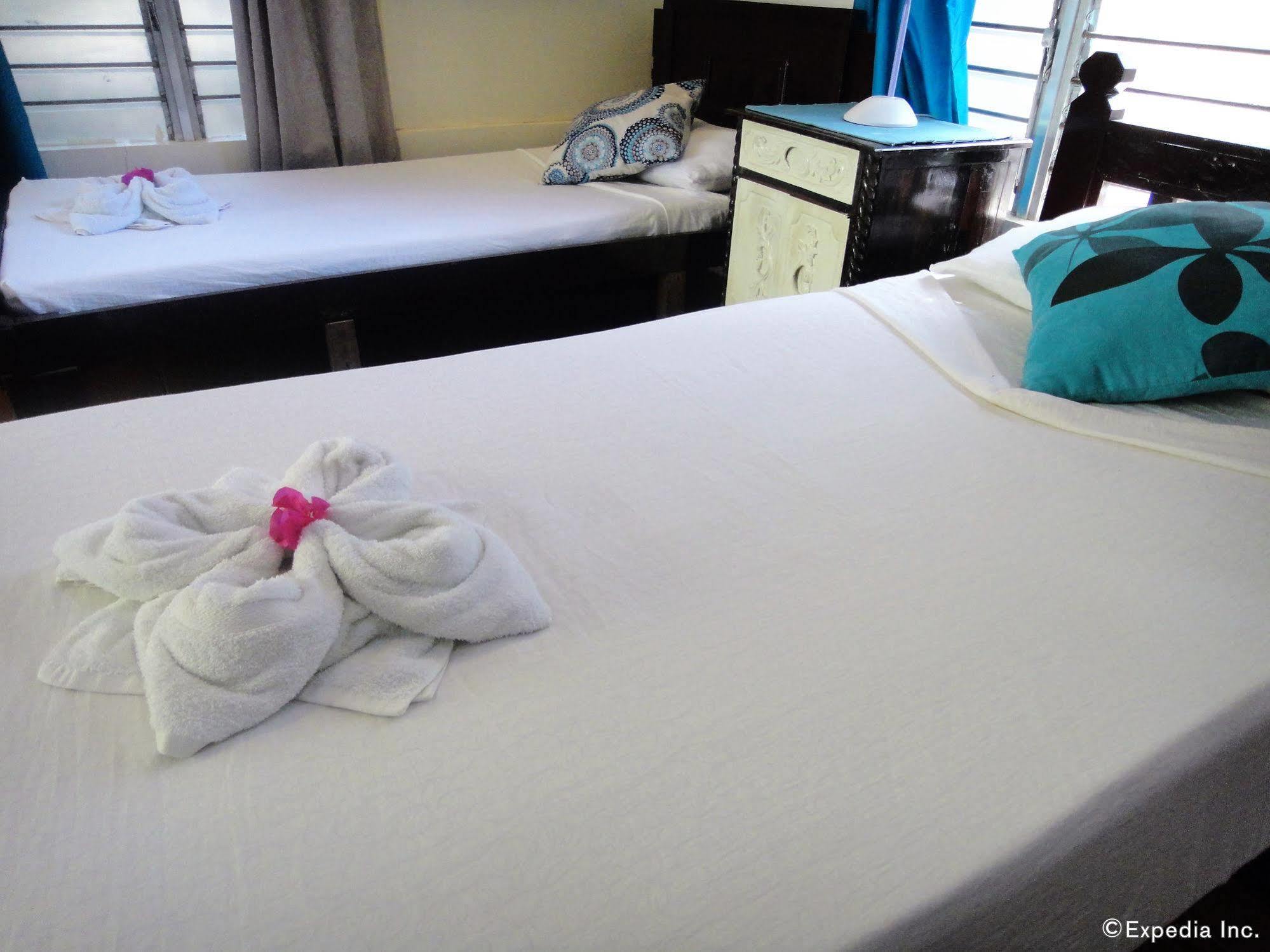 By The Bay, Jacana Bed & Breakfast Puerto Princesa Buitenkant foto