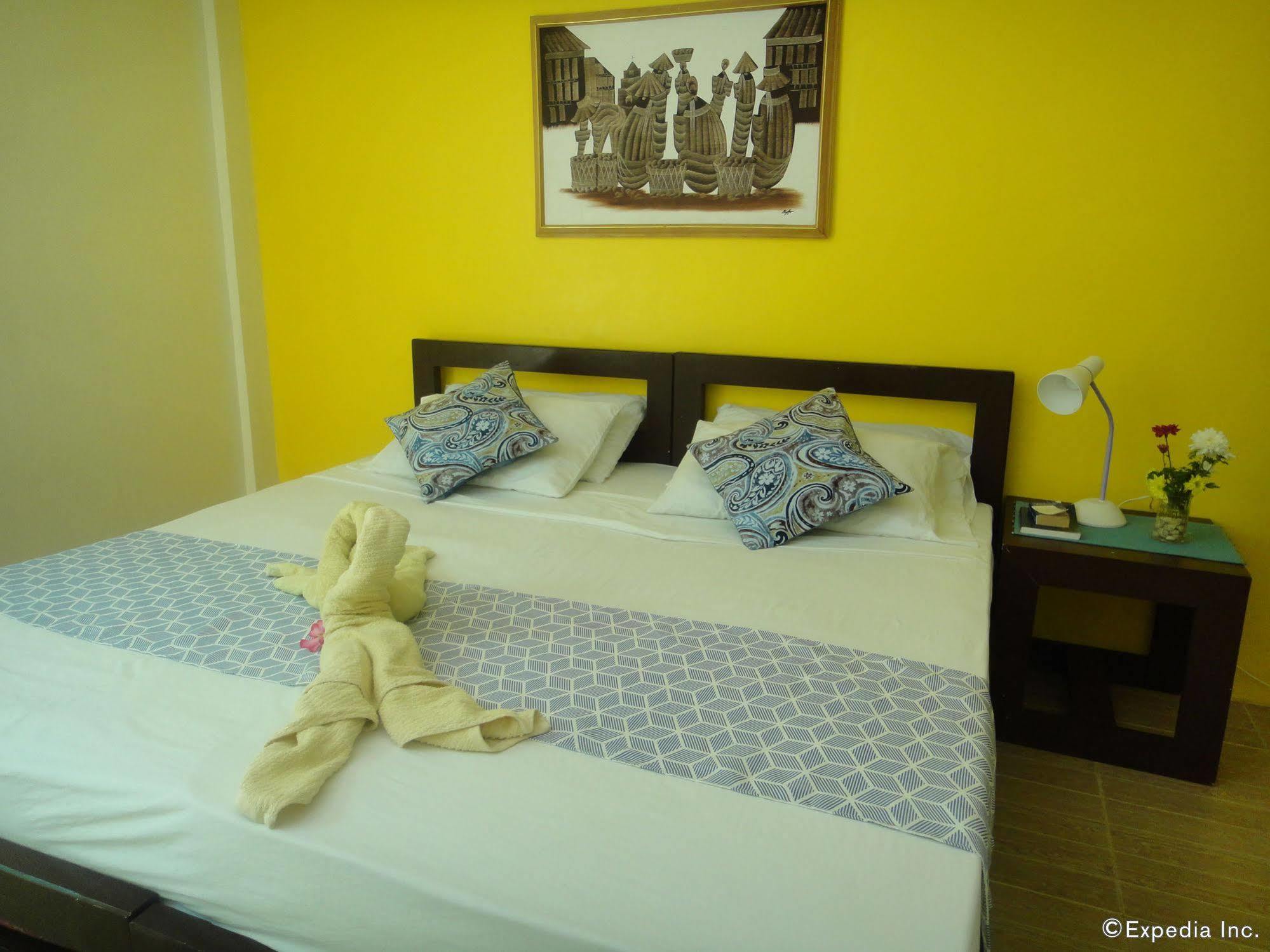 By The Bay, Jacana Bed & Breakfast Puerto Princesa Buitenkant foto