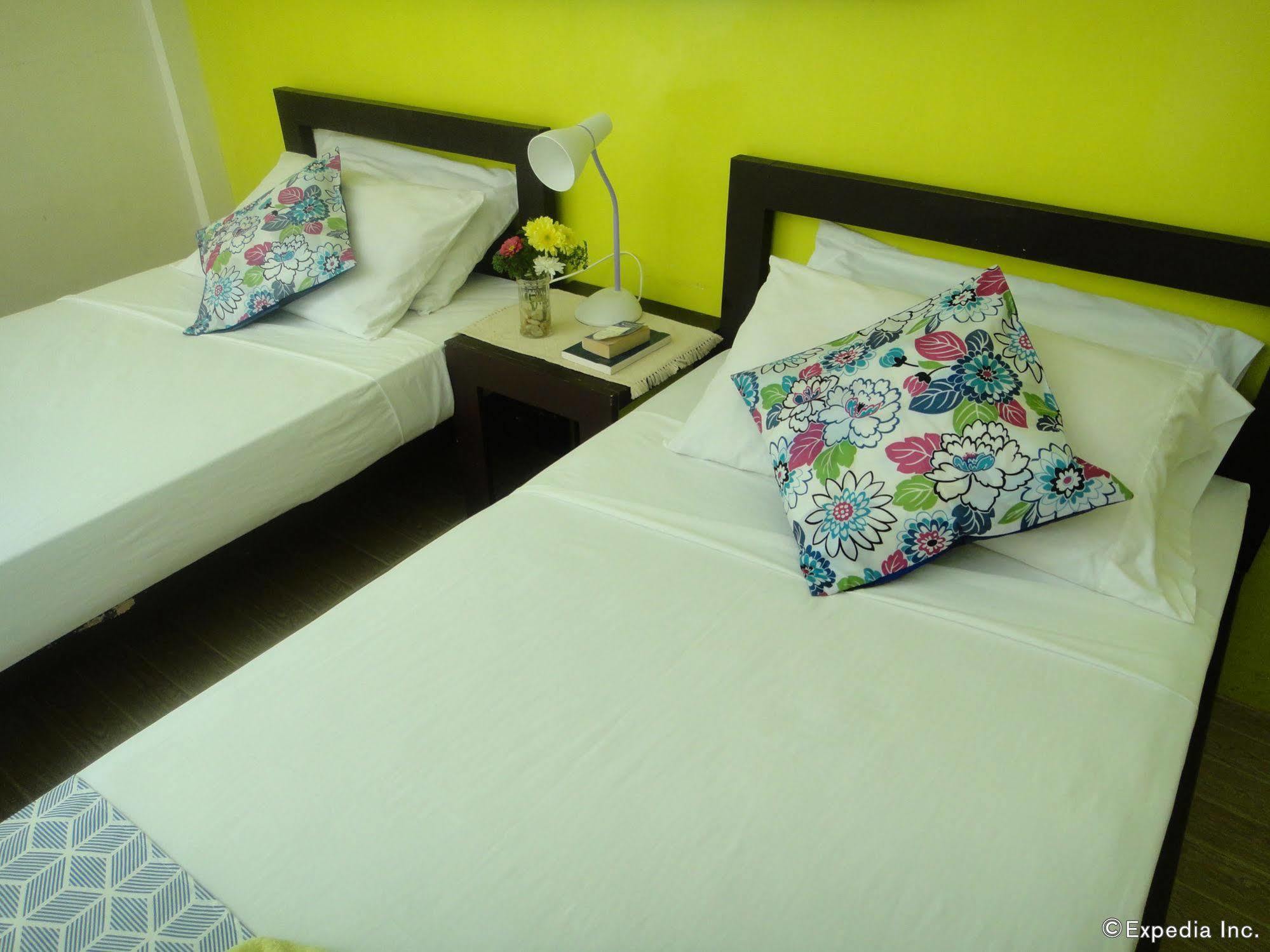 By The Bay, Jacana Bed & Breakfast Puerto Princesa Buitenkant foto